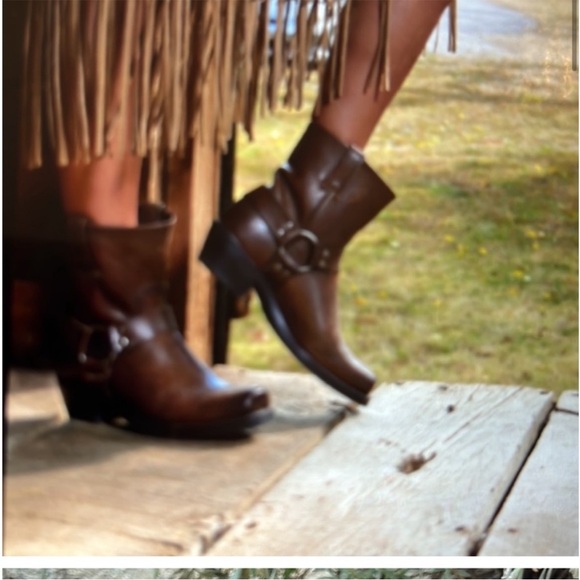 FRyE Harness Brown Oiled Vintage Leather Short Moto Women's Boot Size 9.5 NWOB - Picture 1 of 13